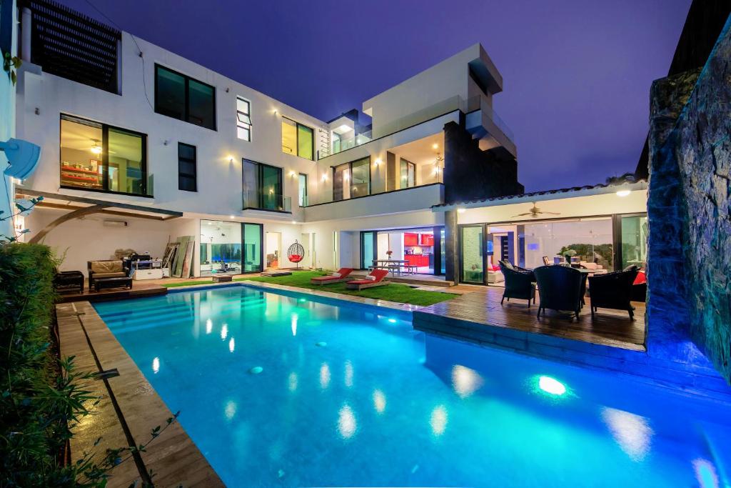 Hermosa casa grande con alberca cerca de la playa in in in in in Puerto  Vallarta, Mexico - reviews, prices | Planet of Hotels