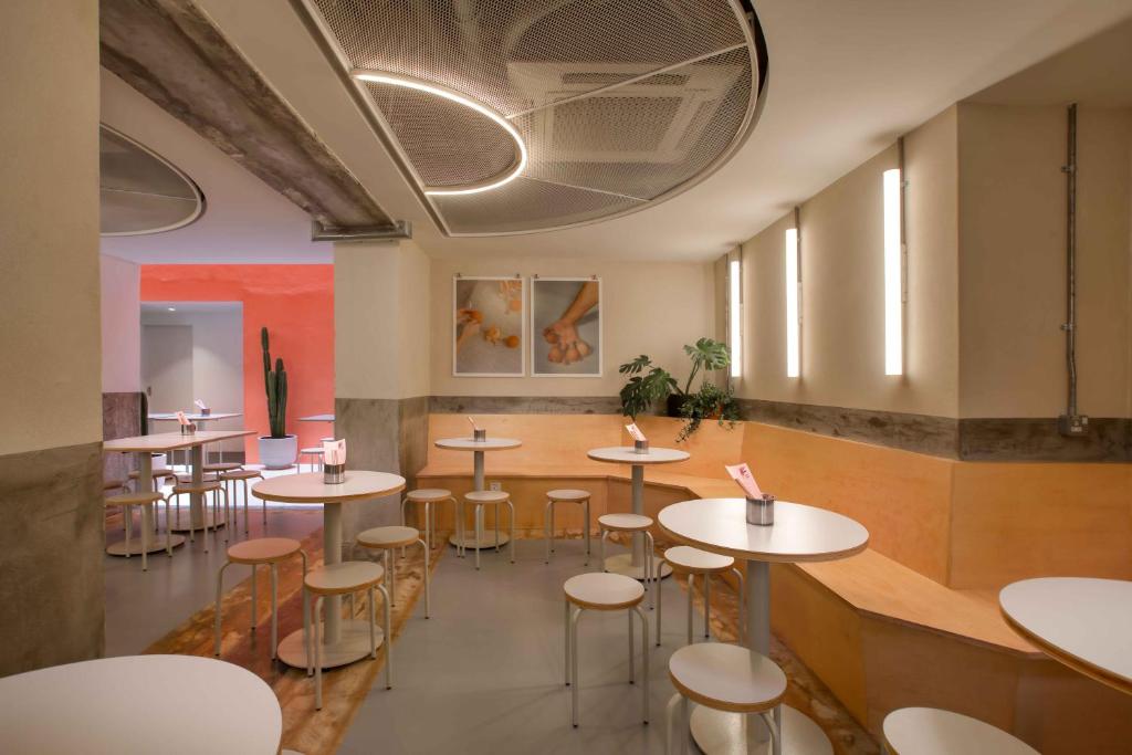Bar/lounge