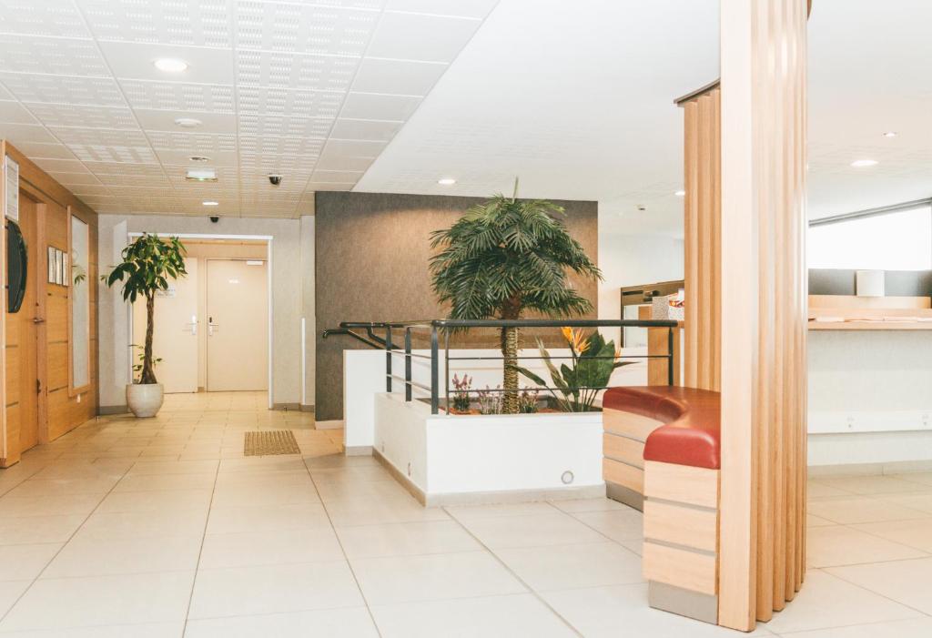 Terres de France - Appart'Hotel Quimper Bretagne photo