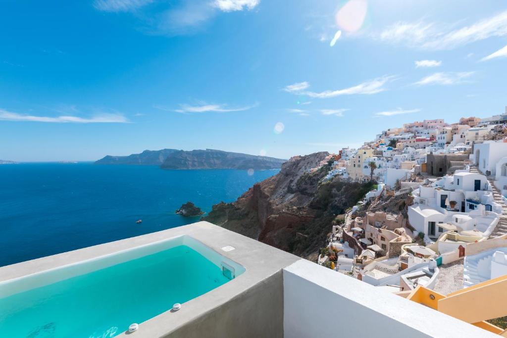 Big Blue Villa by Caldera Houses photo