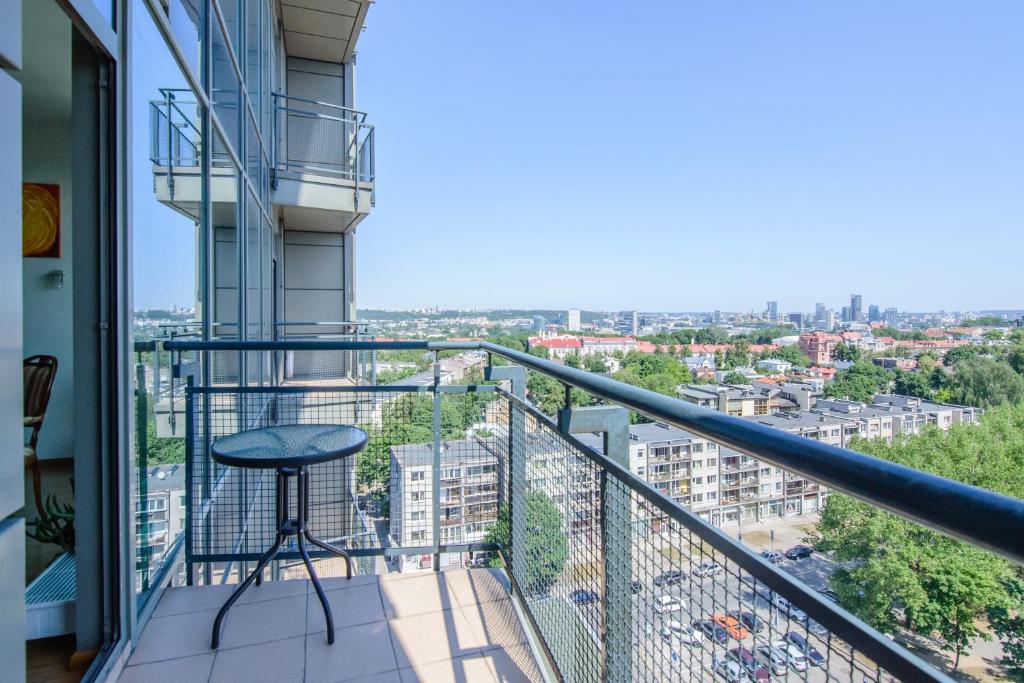 Helios 19 Luxury Vilnius Apartment photo