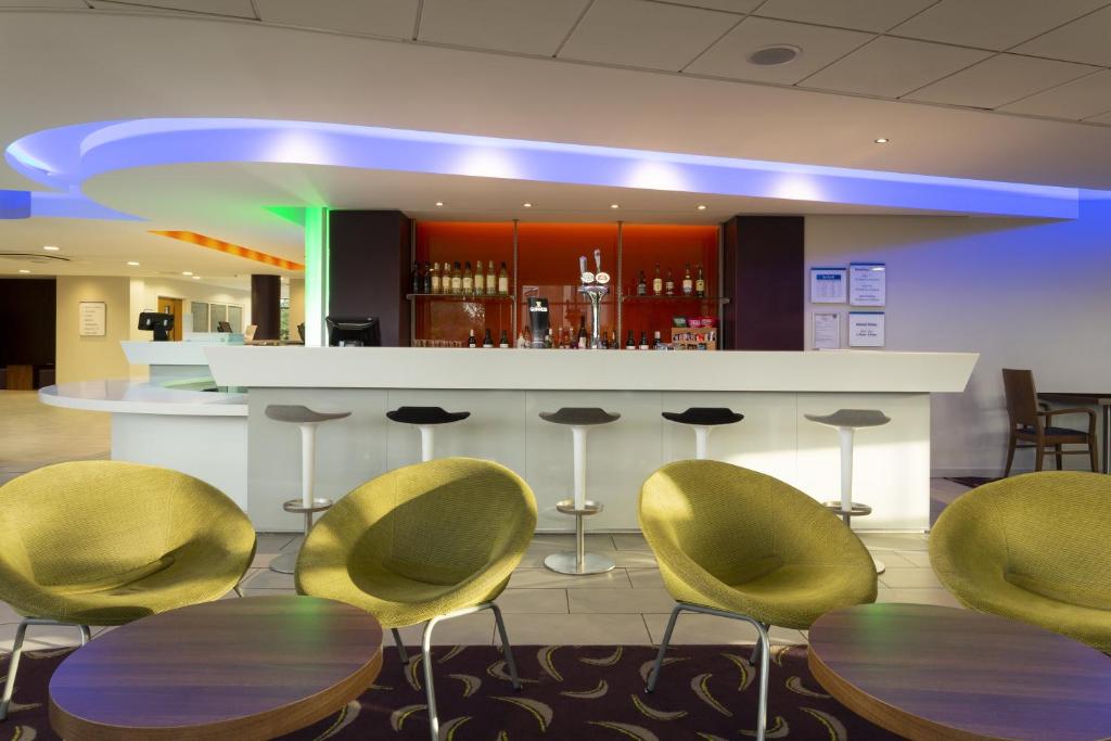 Holiday Inn Express Dunstable Photo 6