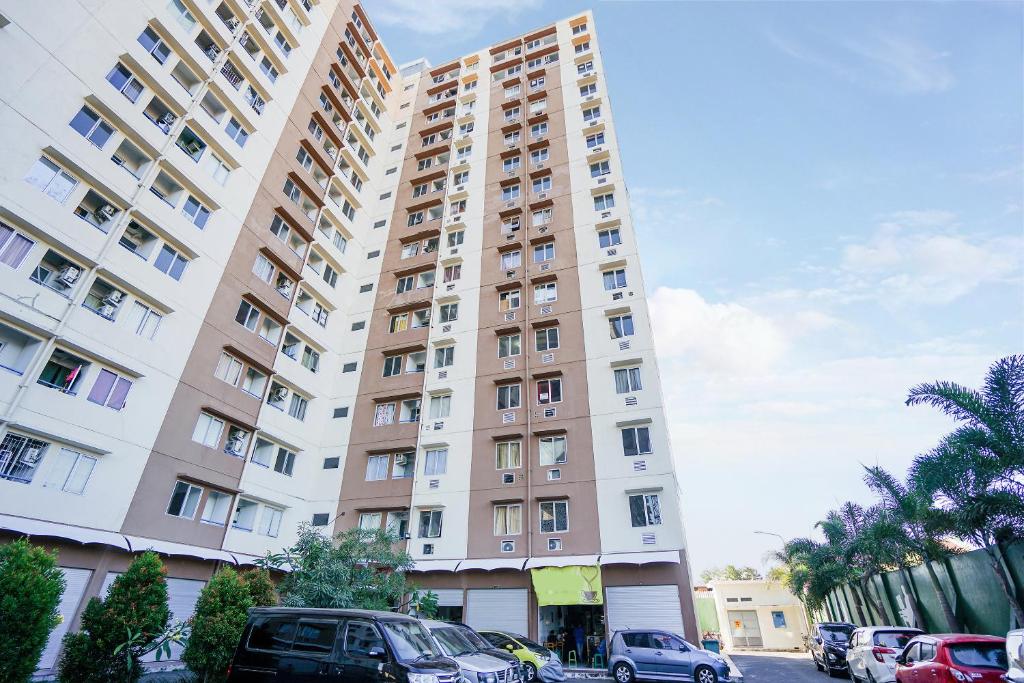 SUPER OYO 91964 Menara Rungkut Surabaya photo