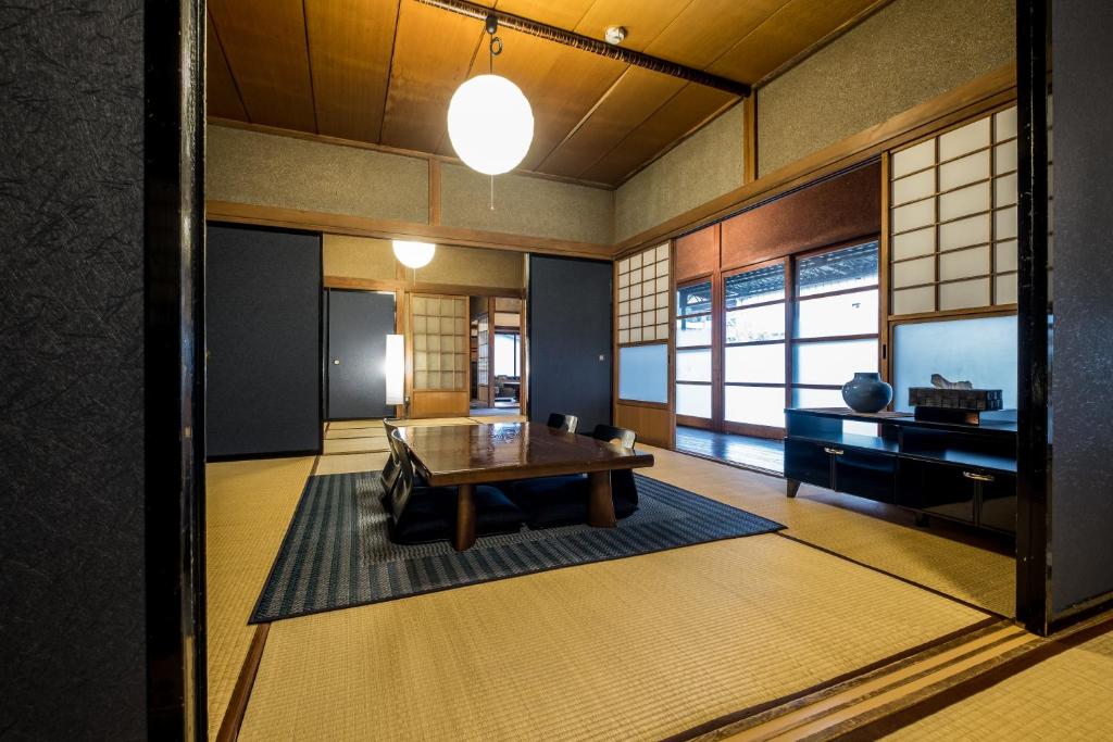 Classic Japan Living Kikuya photo