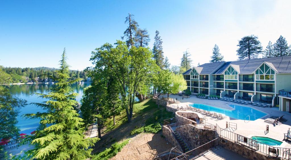 Exterior view, LAKE ARROWHEAD RESORT & SPA in Lake Arrowhead (CA)