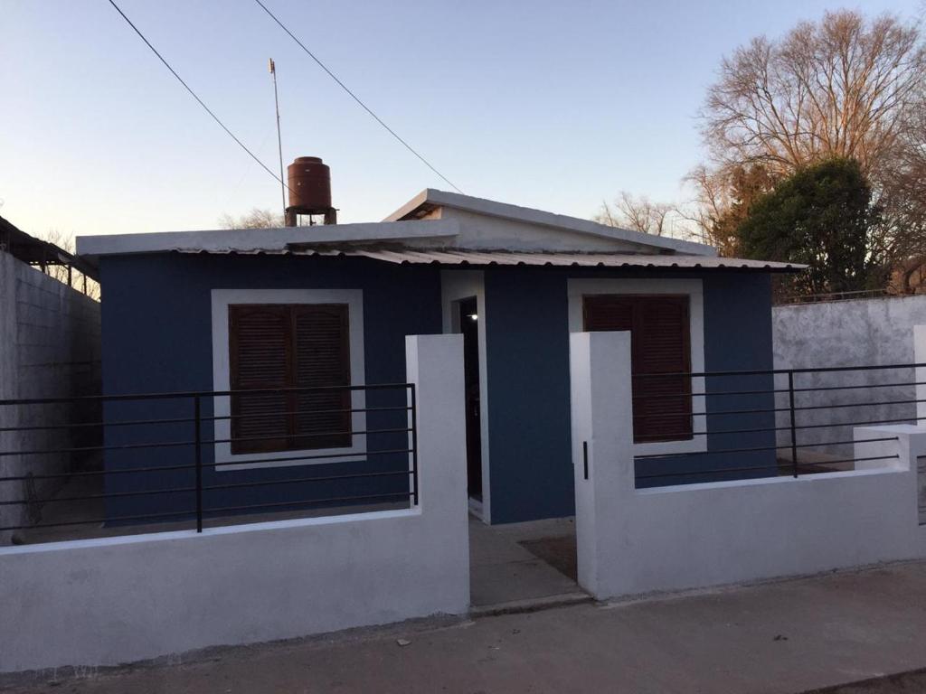 Blue house - 4