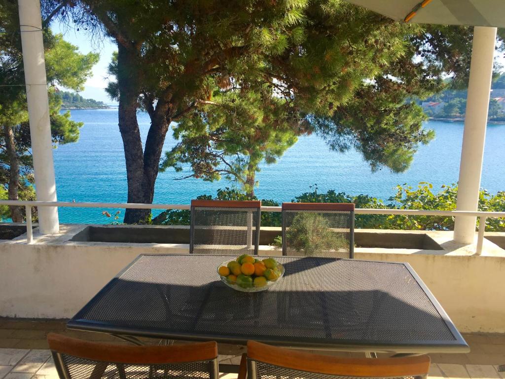 Apartments Lumbarda Bay photo