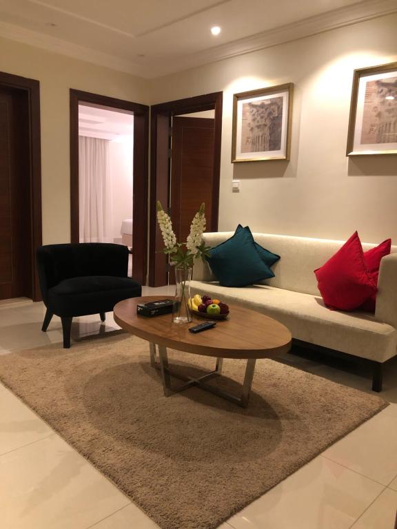 Dar Al Maamon Furnished Apartment — Hotel in Jeddah