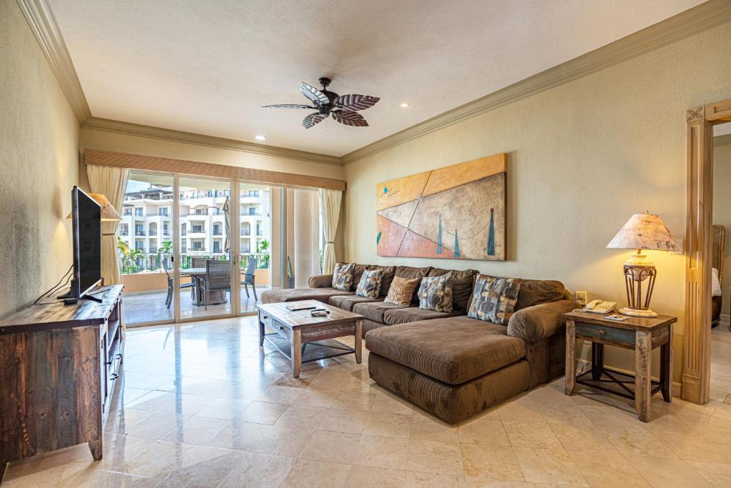 Beachfront Two Bedrooms 2nd Floor