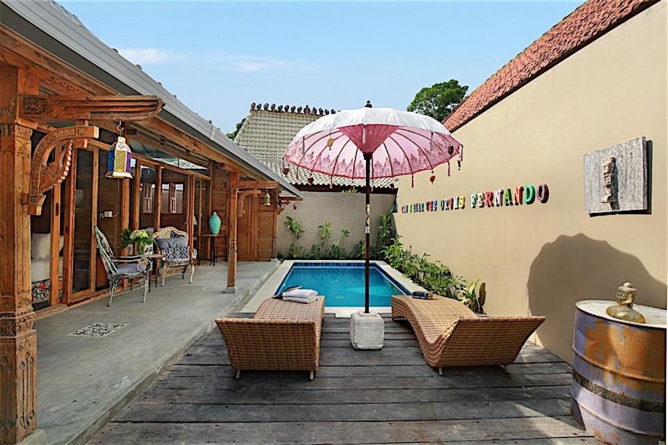 Villa Joglo Batu Belig photo