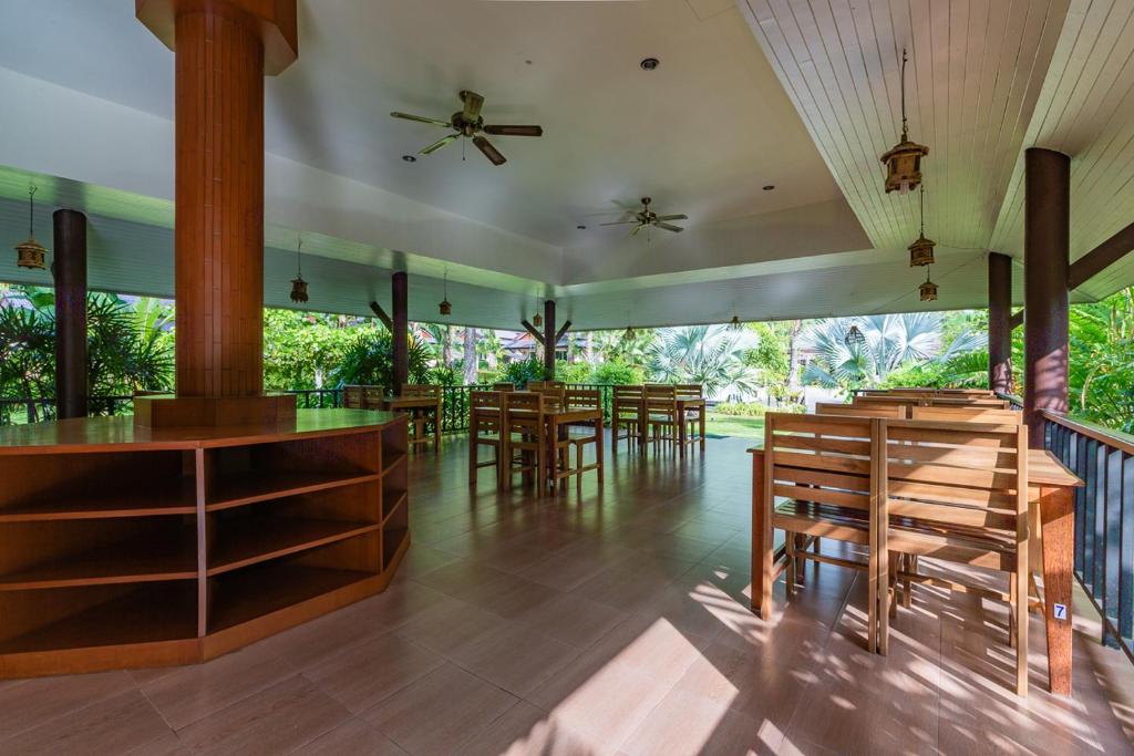 パーム キリ アオナン リゾート (Palm Kiri Aonang Resort) レストラン