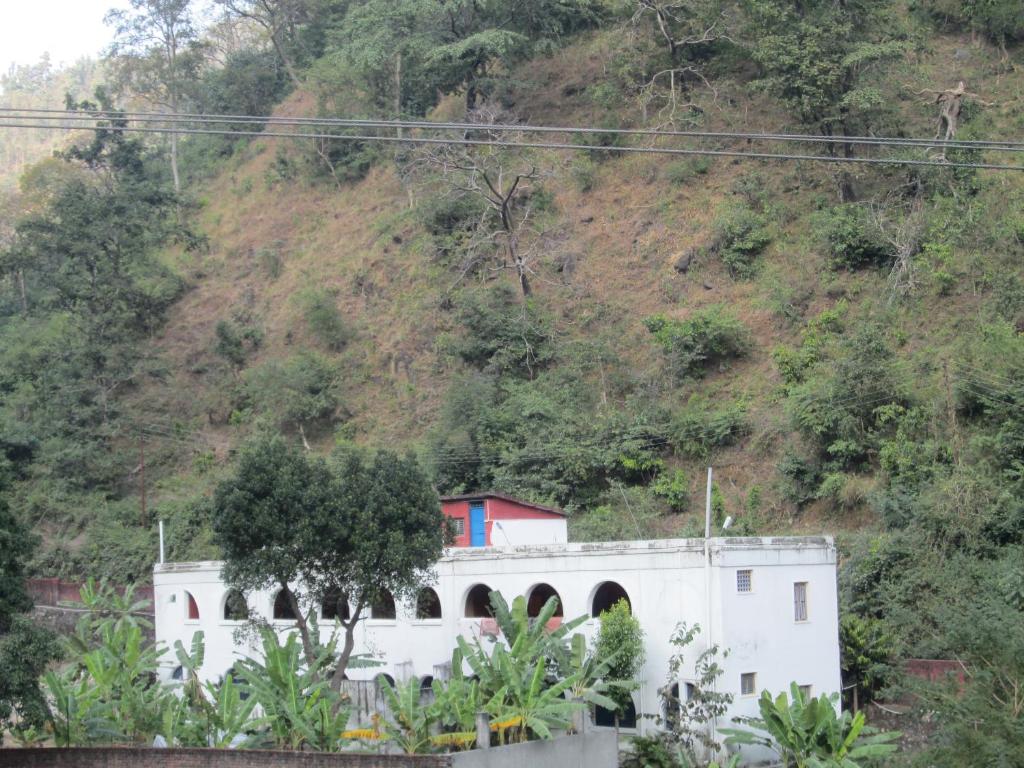 Swami Samarpan Ashram — Hotel in Rishikesh
