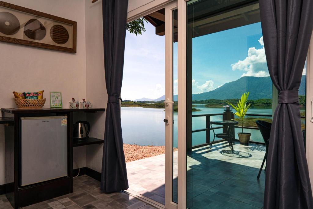 Balcony/terrace, Green View Resort in Vang Vieng