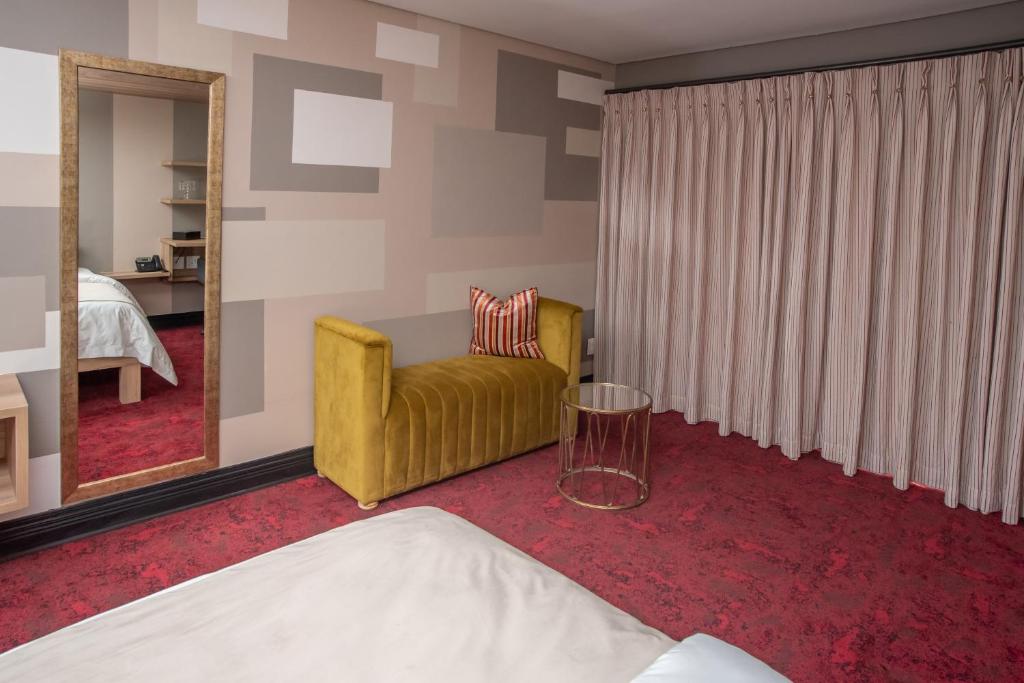 LOCH LOGAN HOTEL photo