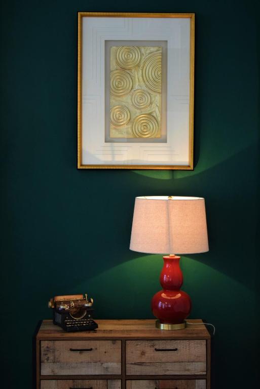Frederick Place - Your Apartment photo