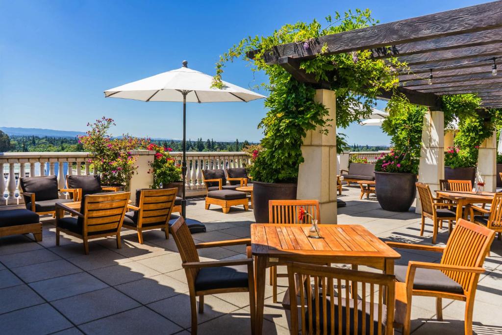 Hotel Valencia Santana Row Photo 5