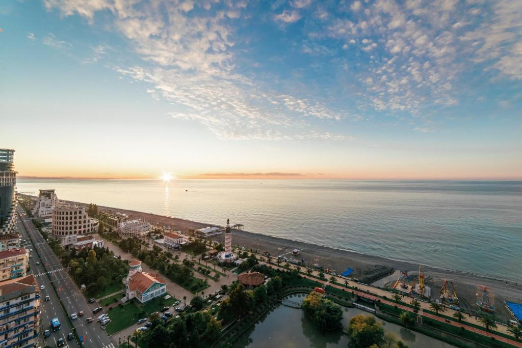 Grand City Apart-Hotel Batumi photo