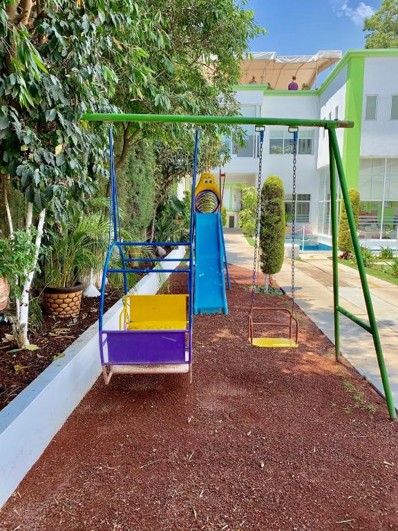 Hotel Maragreens photo