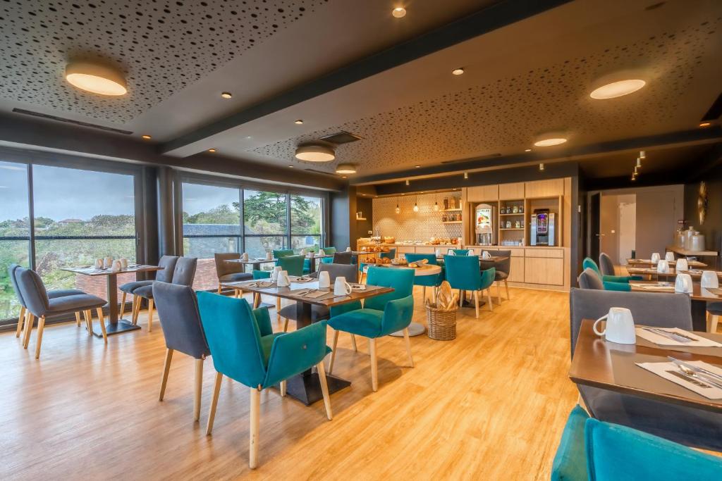 Logis Hôtel Le Belvédère - ViaMichelin HOTEL - Gramat 46500