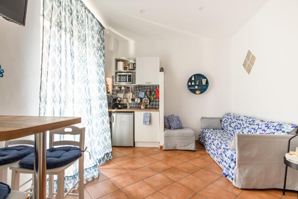 Il Posto Fisso Napoli Plebiscito Chiaia - 4