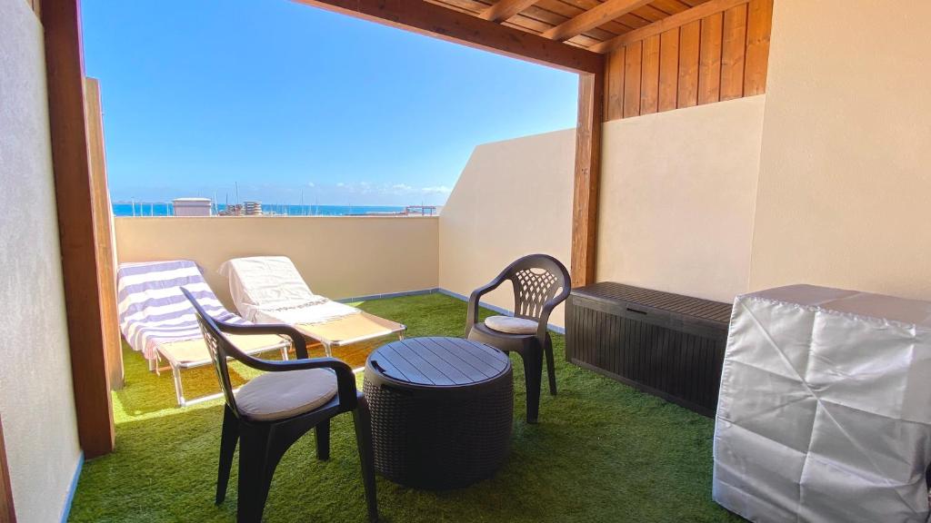 Red Surf Home - 3