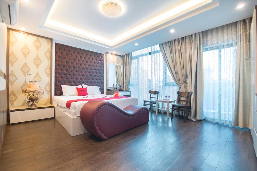 Khách Sạn Royal gần Hồ Tây Khách Sạn Royal gần Hồ Tây