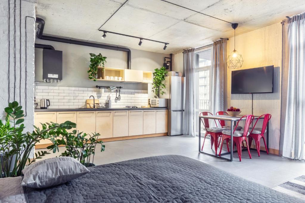 Sky Loft Studio Apartment — Hotel in Lviv