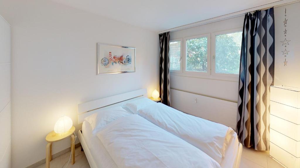 Unique Serviced Living @ Basel Waterfront (9001) photo