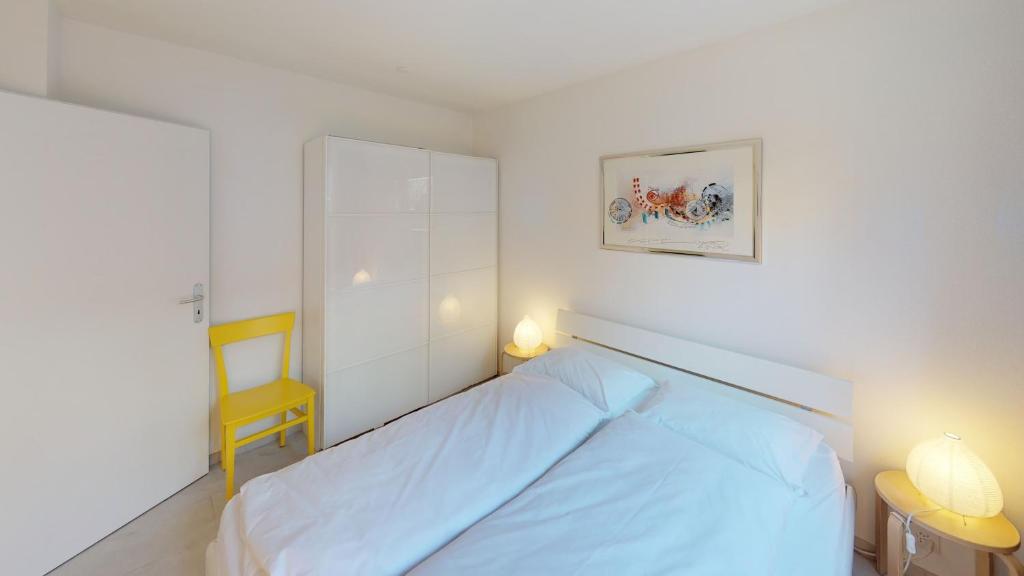 Unique Serviced Living @ Basel Waterfront (9001) photo