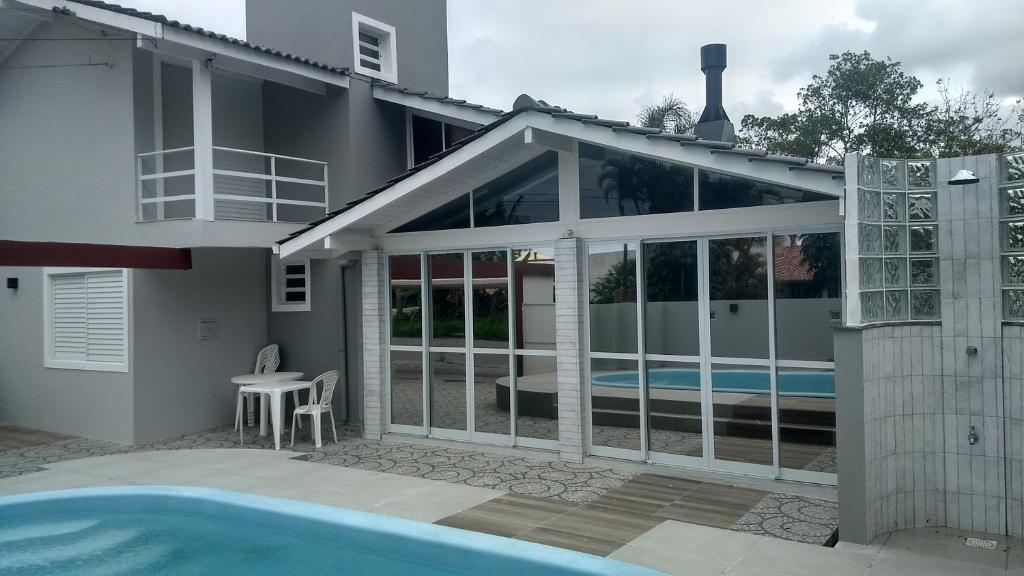 Casa com piscina, Florianópolis