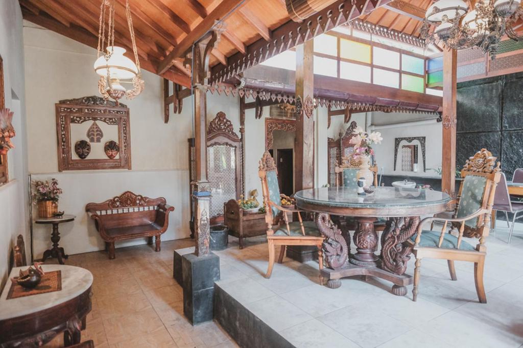 Griya Nalendra Guest House