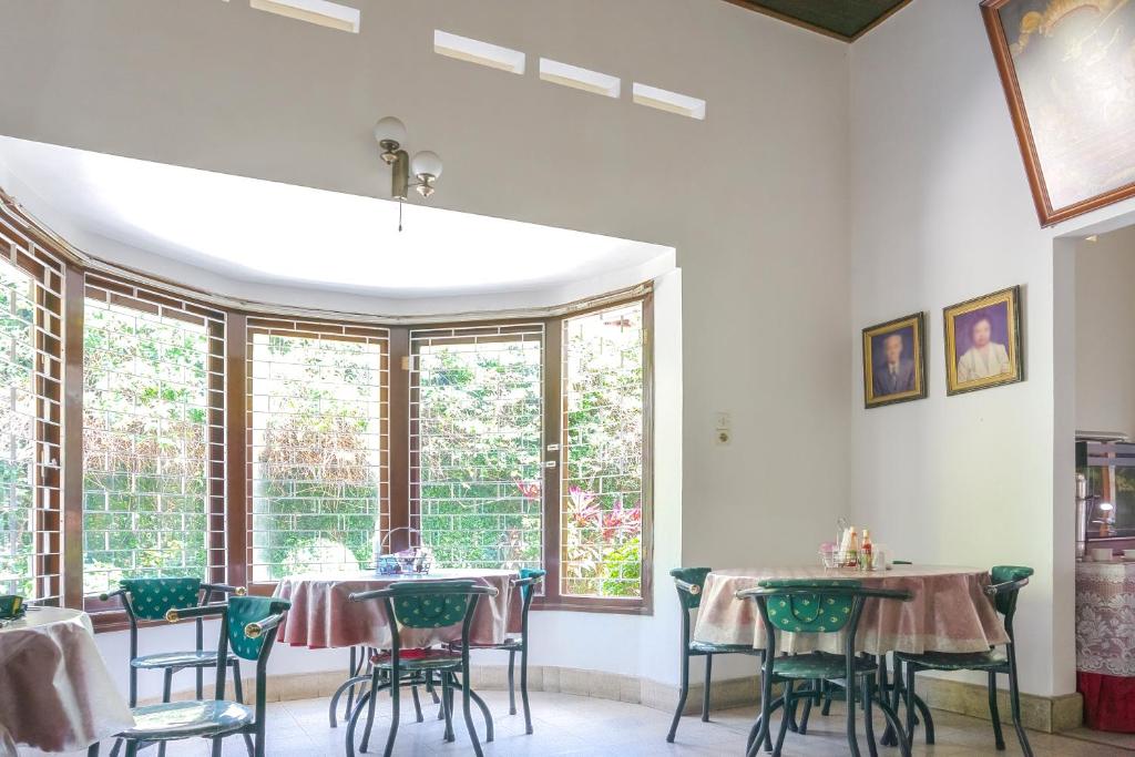 RedDoorz Plus near Brawijaya Museum