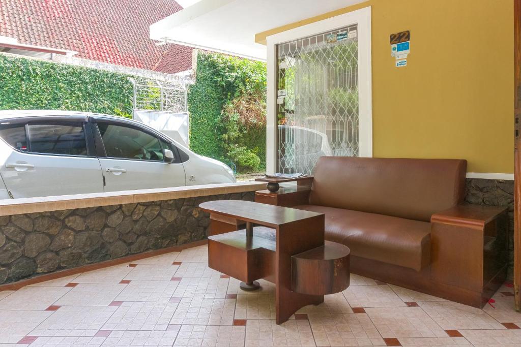 RedDoorz Plus near Brawijaya Museum