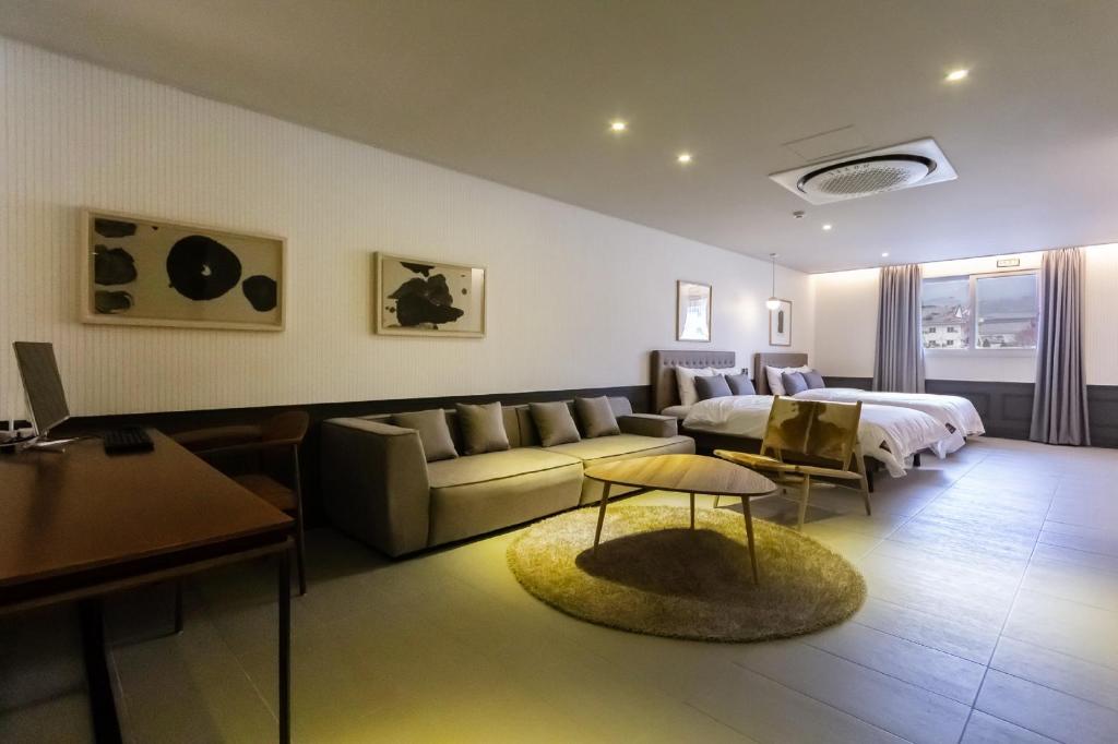 Brown Dot Hotel Gyeongju photo