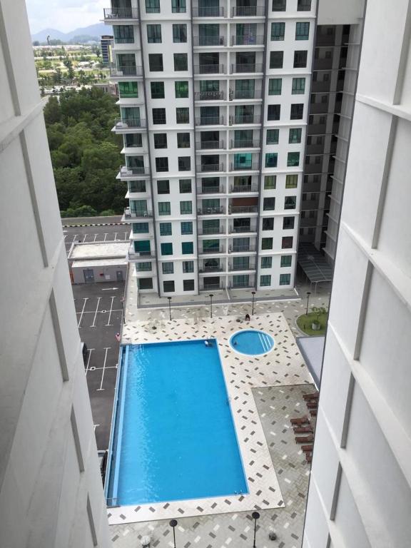 Lvl 22 City Park View 3BR Full Aircond with Pool at Casa Kayangan Meru photo