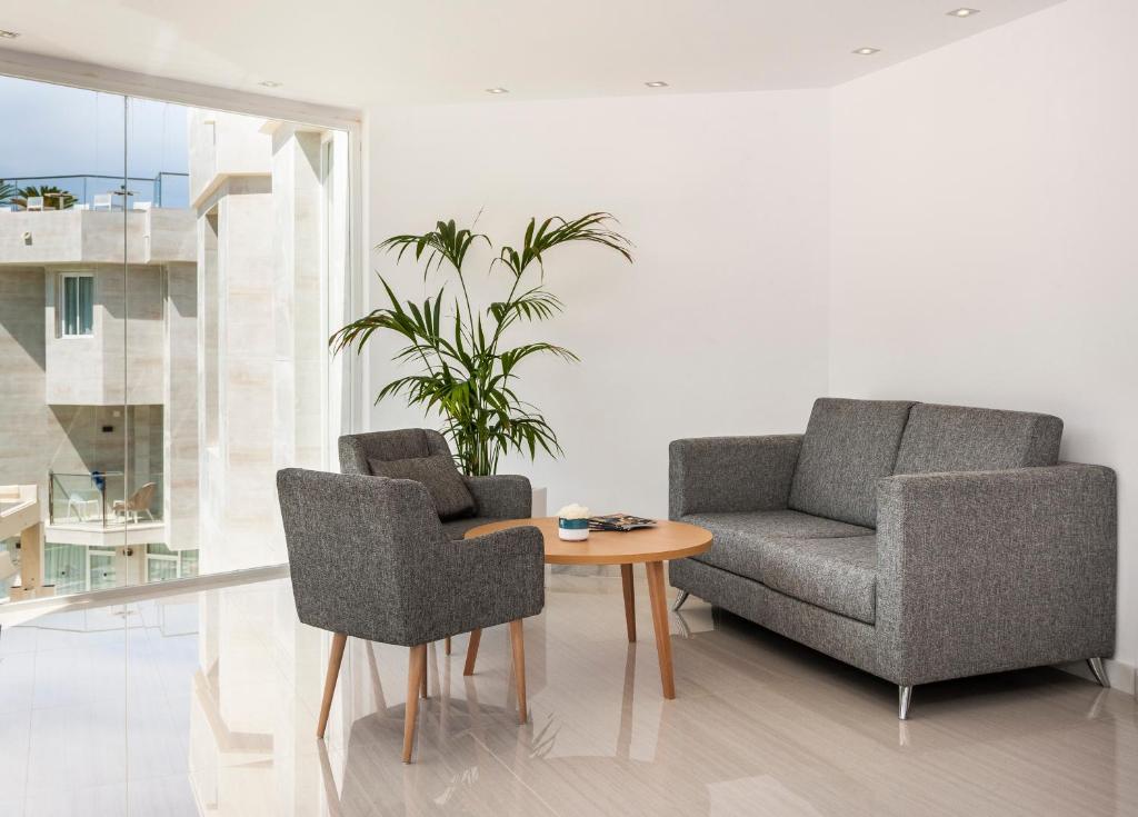 Globales Don Pedro - Adults Only — Hotel rooms in Puerto Pollensa, Balearic Islands