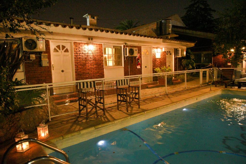 Bernie's Bed &amp; Breakfast — Hotel in Ezeiza