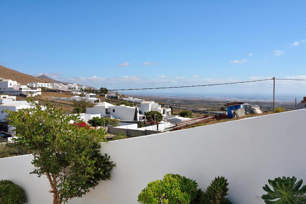 BAJO EL VOLCAN Rural Villa Canaria photo