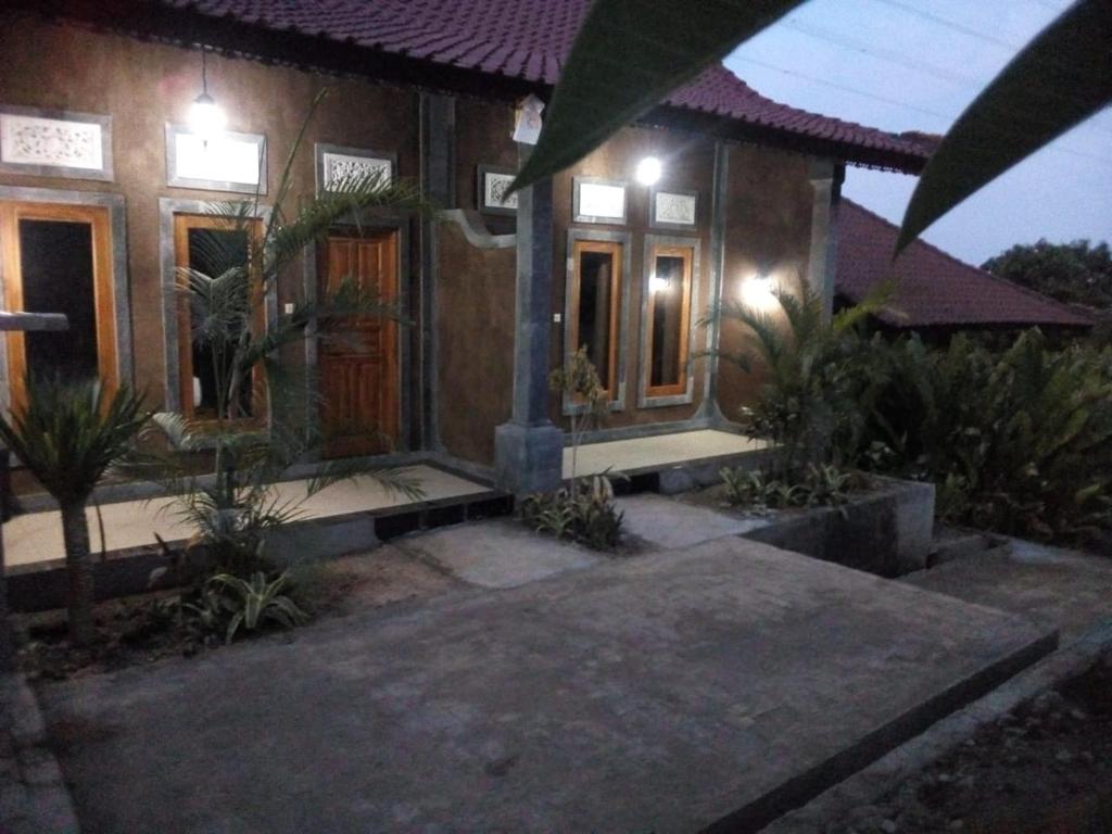 Eliska Sari Bungalow Sumberkima