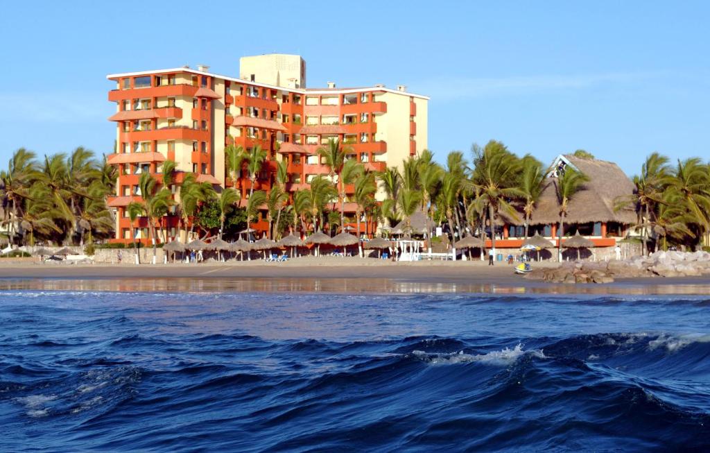 Luna Palace - 2