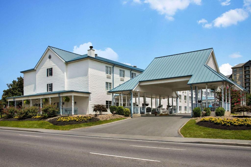 Ramada by Wyndham Pigeon Forge North, Pigeon Forge