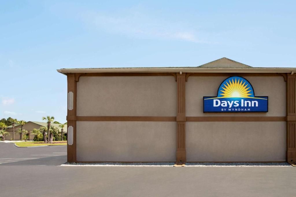 Days Inn by Wyndham Hardeeville/ I-95 State Line Photo 6