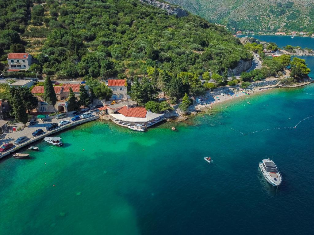 Villa Pugliesi photo