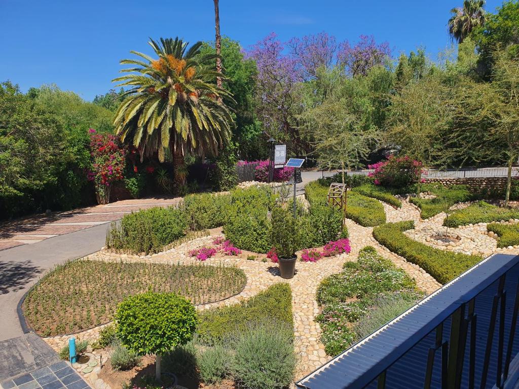 Miles Bed and Breakfast Guest House photo