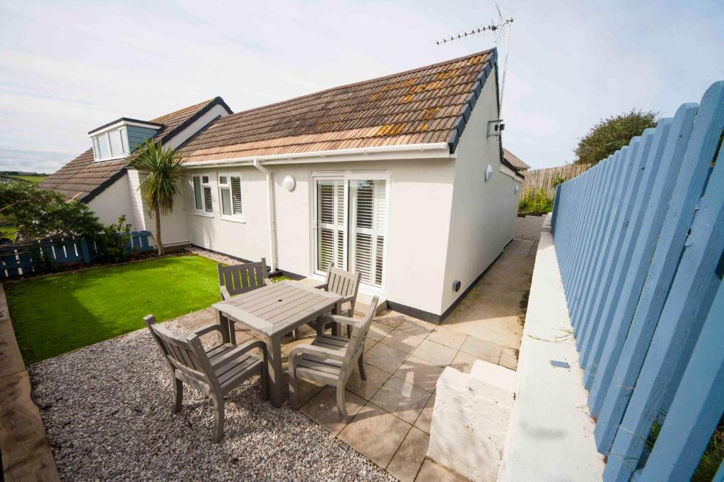 Facilities, Mawgan Porth Apartments in Newquay