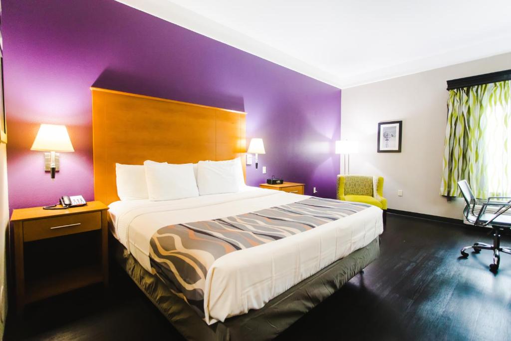 Palacio Royale Inn Signature Katy photo