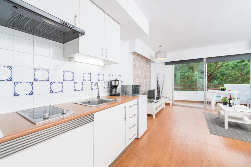 Nice Studio in Siesta 2 in Puerto Alcudia 3 photo