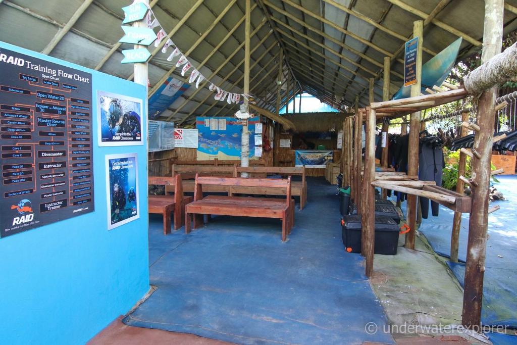 フロント・ロビー