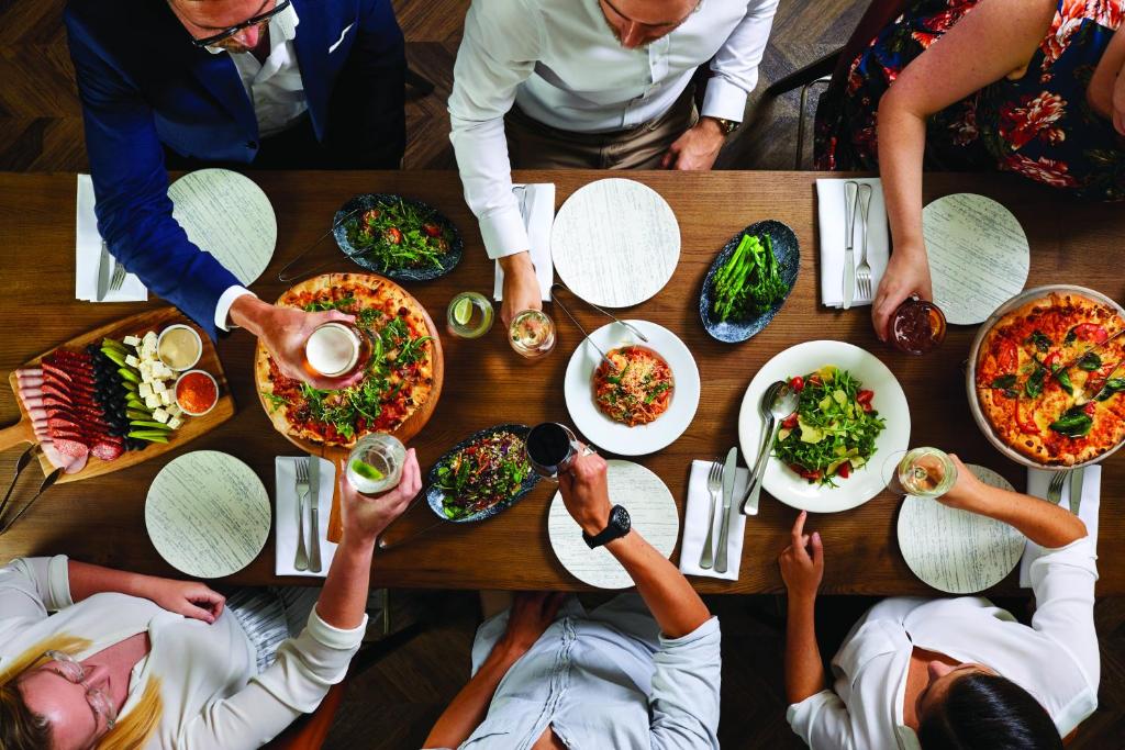 Essen und Erfrischungen