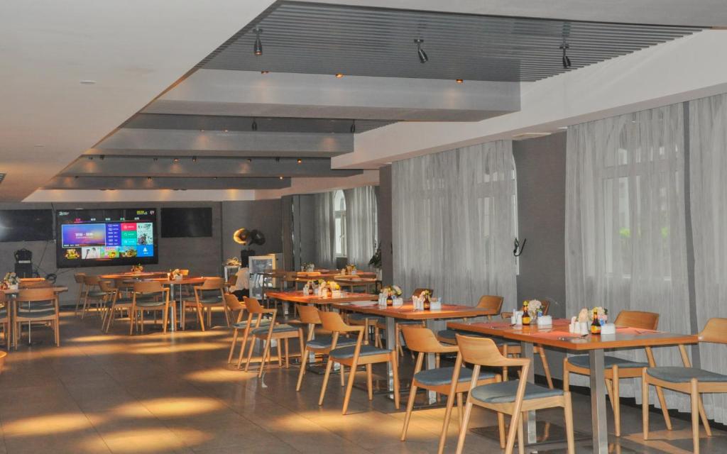 طعام و مشروبات